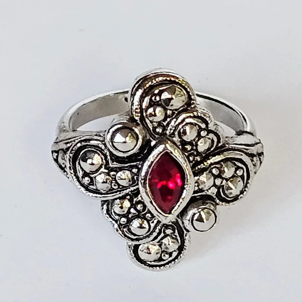 Vtg 90's Witchy Gothic Statement Ring Red Faux Ruby Marcasite Art Deco Silver - Picture 4 of 11